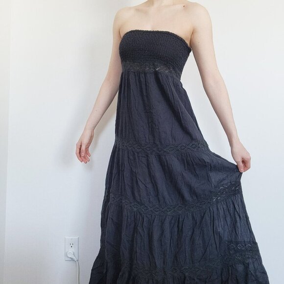 Vintage Y2K goth summer black tiered strapless maxi dress with lace cutouts - Picture 3 of 14
